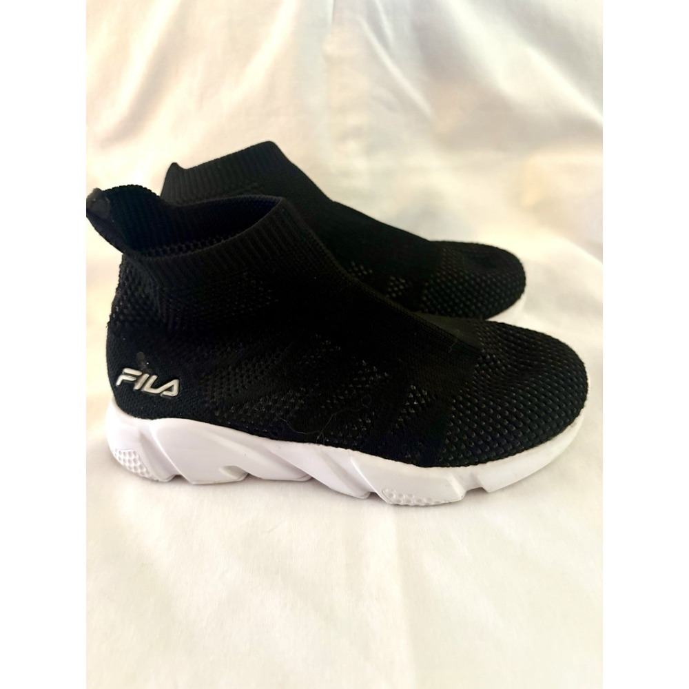 Fila Youth Sock Sneakers Black White Slip On Athletic Shoes Black White Size 13
